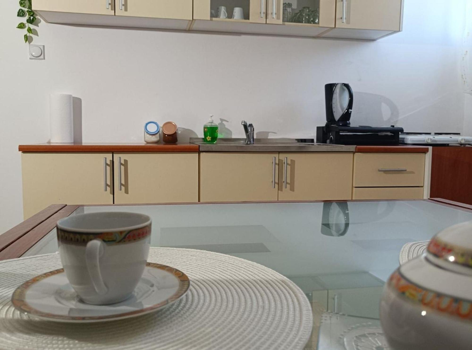 Apartmani Tea I Toni Gradiste Екстериор снимка