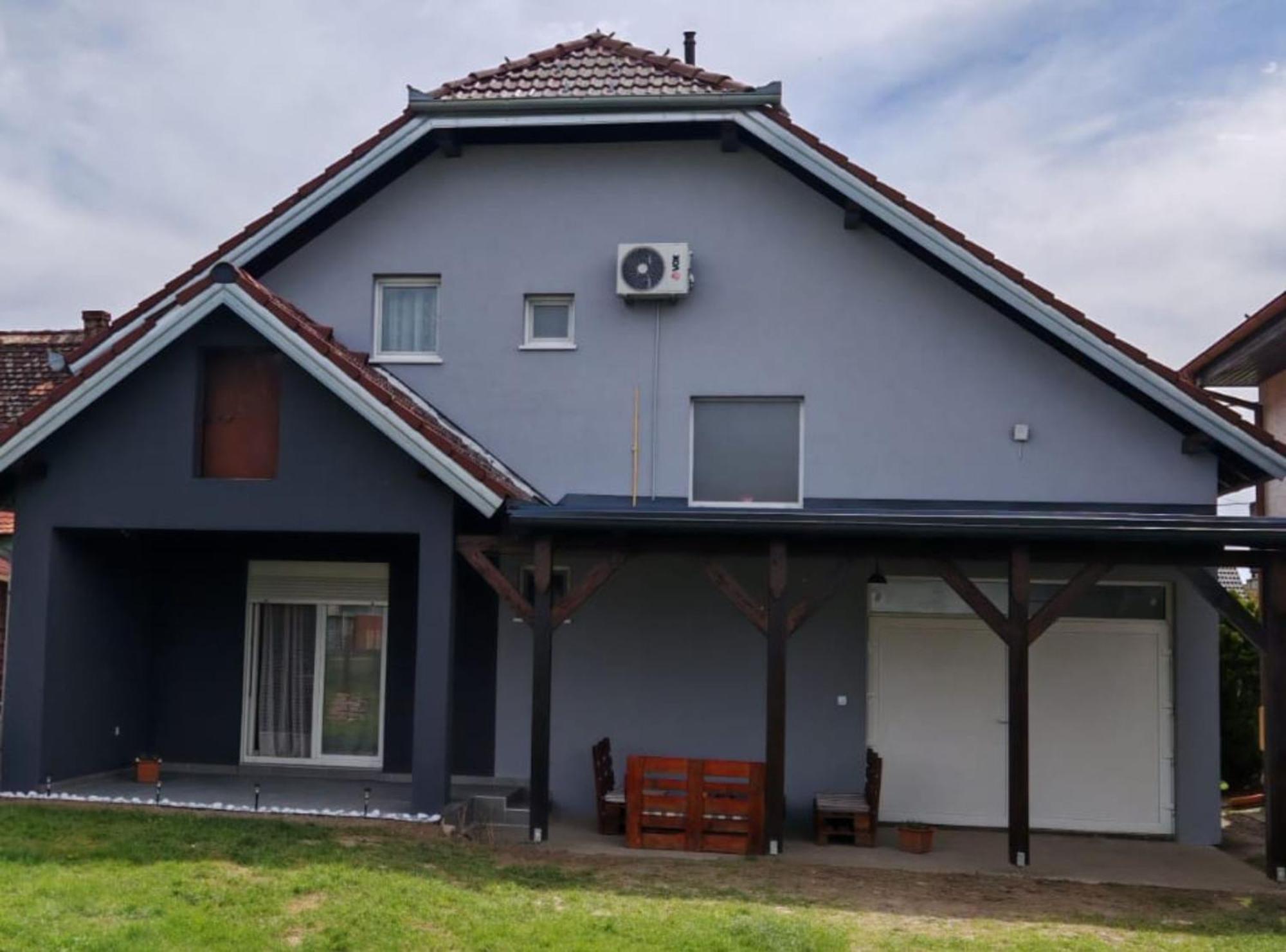 Apartmani Tea I Toni Gradiste Екстериор снимка